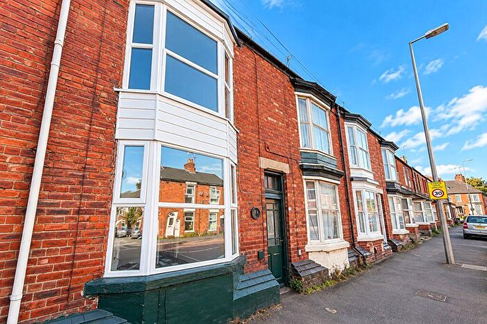 3 Bedroom Terraced House To Rent In Bridge End Road, Grantham, NG31