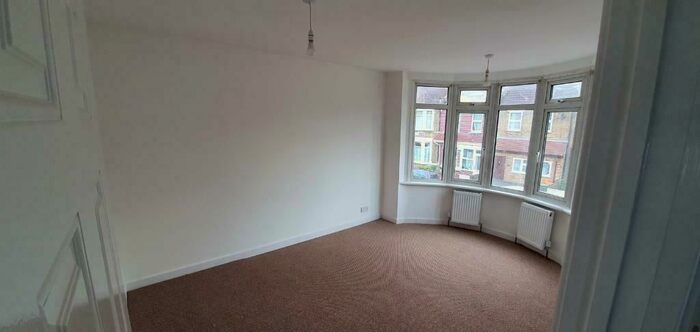 4 Bedroom Terraced House To Rent In Chesterford Road, East Ham/ Manor Park, E12