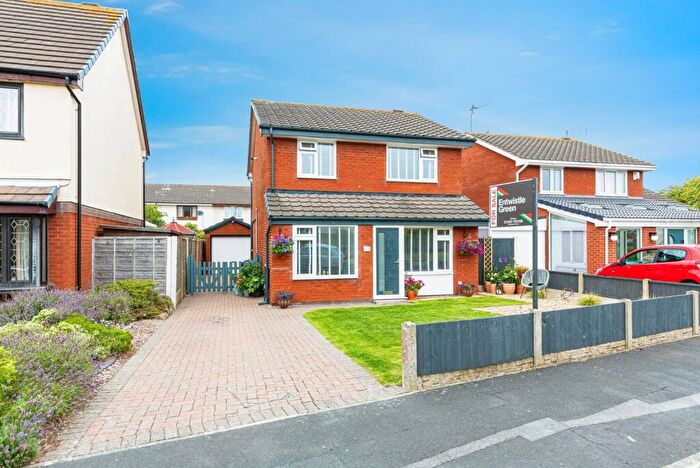 3 Bedroom Detached House For Sale In Napier Close, Lytham St. Annes, Lancashire, FY8