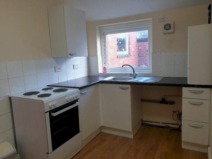 2 Bedroom Flat To Rent In West Street, Crewe, Cheshire CW1
