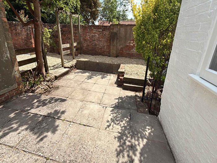 1 Bedroom House To Rent In The Halve, Trowbridge, Wiltshire, BA14