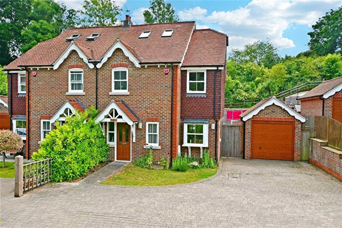 4 Bedroom Semi Detached House For Sale In Well Street, Loose, Maidstone, Kent, ME15