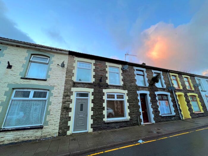 3 Bedroom House To Rent In Llewellyn Street, Pontygwaith, Ferndale, CF43