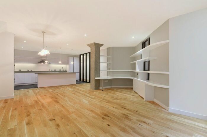 2 Bedroom Flat To Rent In Telfords Yard, London, E1W