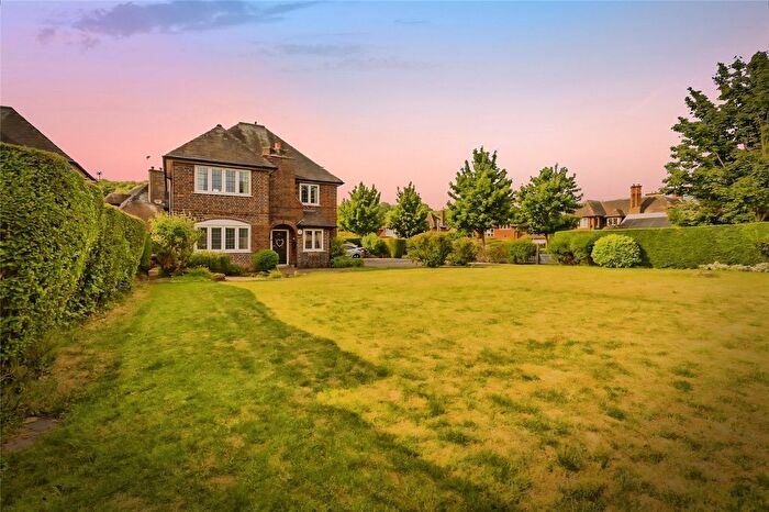 4 Bedroom Detached House For Sale In Cragmoor Road, Burton Joyce, Nottingham, Nottinghamshire, NG14