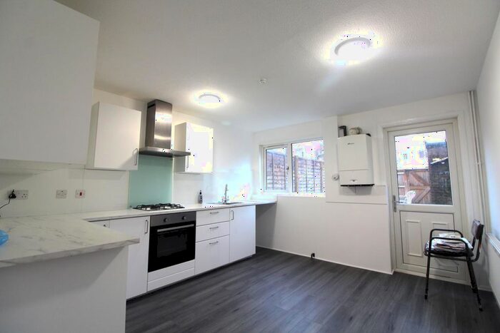 4 Bedroom Property To Rent In Hamilton Close, London, N17