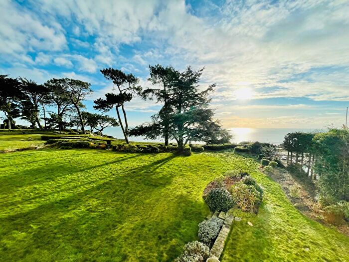 3 Bedroom Flat To Rent In Meriden Close, Canford Cliffs, Poole, BH13