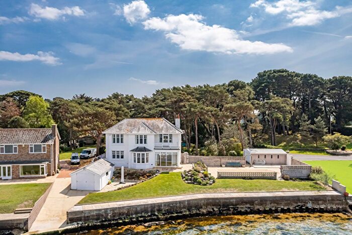 4 Bedroom Property To Rent In Panorama Road, Sandbanks, Poole, BH13