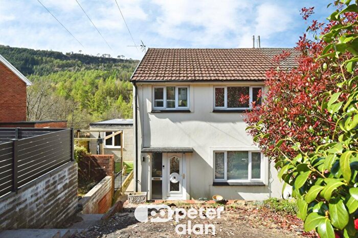 3 Bedroom Semi-Detached House For Sale In Darren Las, Merthyr Vale, Merthyr Tydfil, CF48
