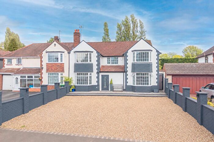 6 Bedroom Semi Detached House For Sale In Ray Hall Lane, Birmingham, B43