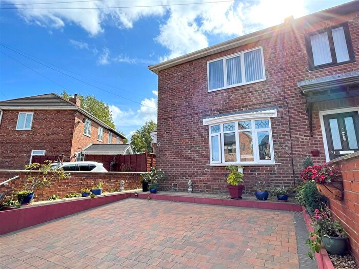 2 Bedroom End Of Terrace House For Sale In Cornwallis Square, South Shields, NE33