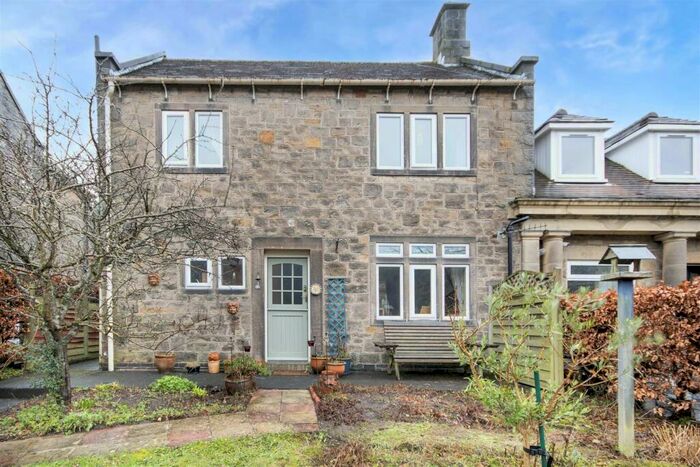 3 Bedroom End Of Terrace House For Sale In Parsons Gate, Bamford, Hope Valley, S33