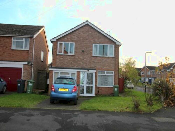 5 Bedroom Semi-Detached House To Rent In Campion Road, Leamington Spa CV32