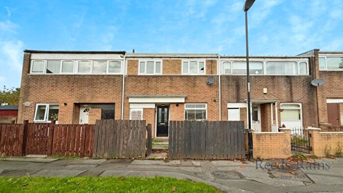 3 Bedroom Semi Detached House To Rent In Waskerley Road, Washington, Tyne And Wear, NE38