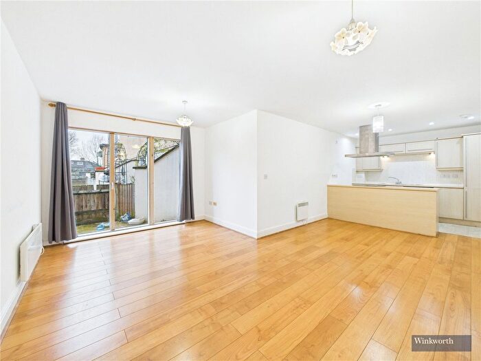 1 Bedroom Flat For Sale In Sovereign Place, Harrow, HA1