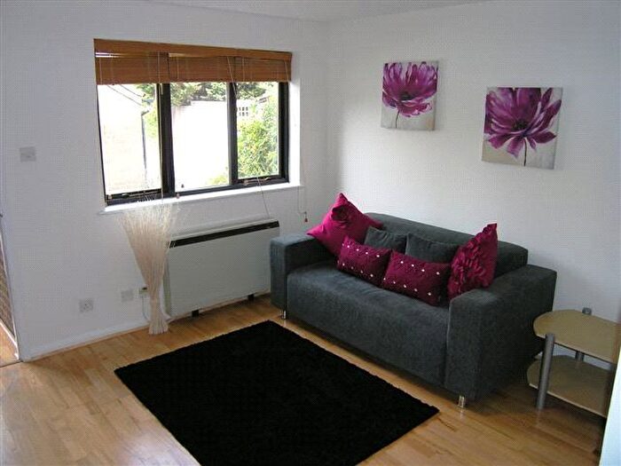 4 Bedroom Terraced House To Rent In Sandbourne Avenue, Merton, SW19
