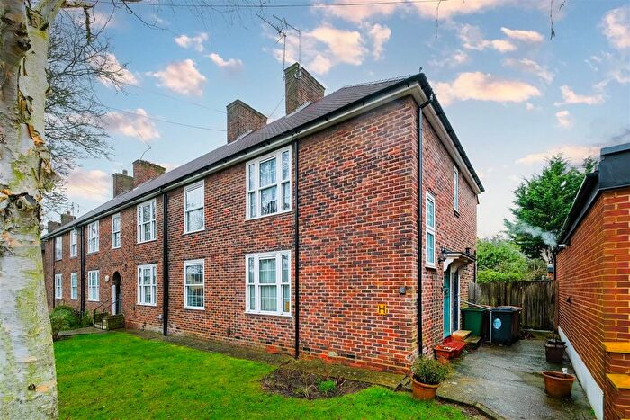 1 Bedroom Flat To Rent In Chingdale Road, Chingford, E4