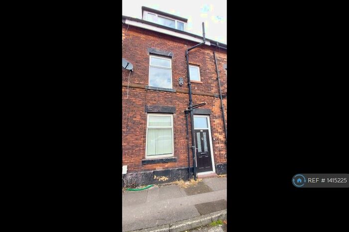 3 Bedroom Terraced House To Rent In Higher Dean Street, Radcliffe, Manchester, M26