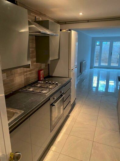 2 Bedroom Flat To Rent In Iffley Road, Oxford A, IR18