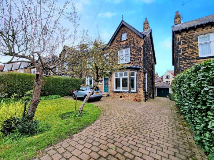 5 Bedroom Detached House To Rent In Street Lane, Leeds, West Yorkshire, LS8