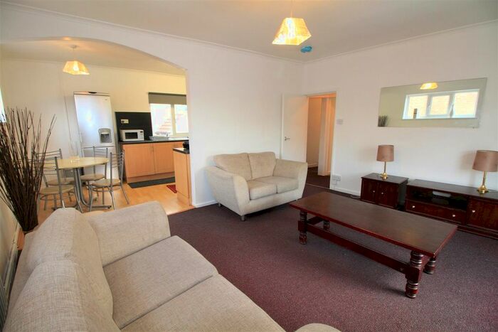 2 Bedroom Flat To Rent In Nuthall Road, Aspley, Nottingham NG8