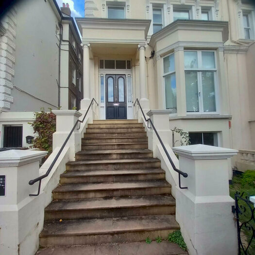 3 Bedroom Apartment To Rent In Belsize Park Gardens, London, NW3