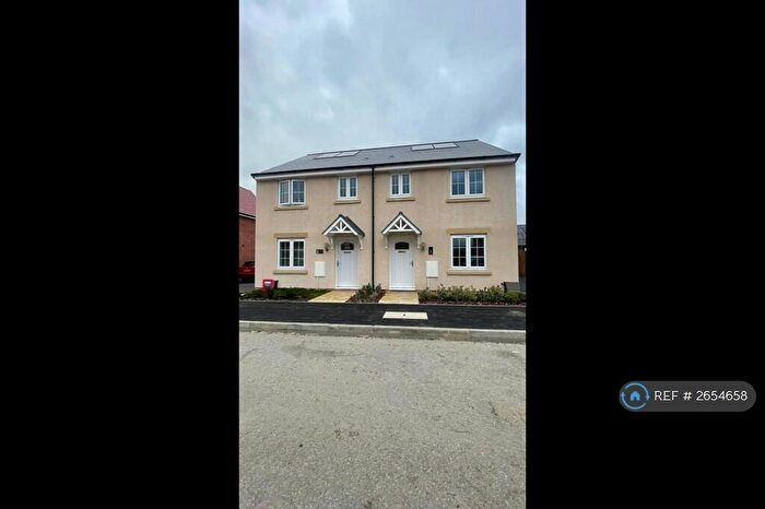 3 Bedroom Semi-Detached House To Rent In Wilmslow Close, Gloucester, GL3
