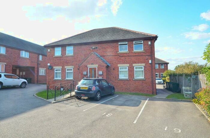 2 Bedroom Flat To Rent In Higham Court, Higham, S75