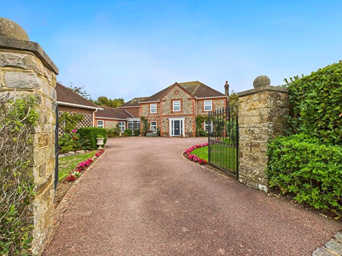 5 Bedroom Detached House For Sale In The Oaks, Willowhayne, Rustington, West Sussex, BN16