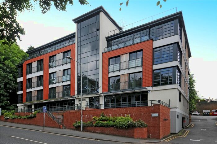 2 Bedroom Flat To Rent In Oak House, London Road, Sevenoaks, Kent, TN13