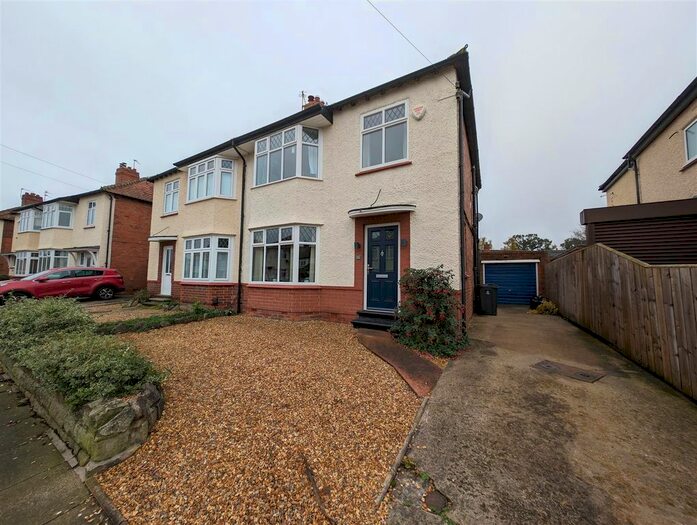 4 Bedroom Semi-Detached House For Sale In Ravensdale Road, Darlington, DL3