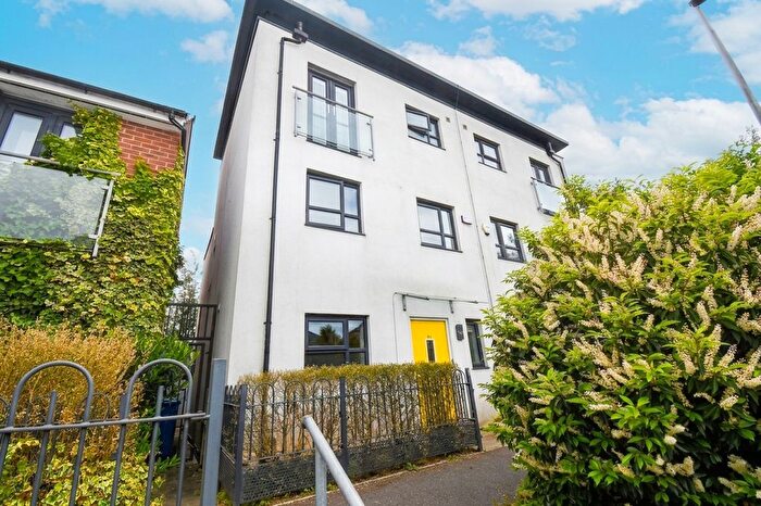 4 Bedroom Semi Detached House For Sale In Camp Street, Salford, M7