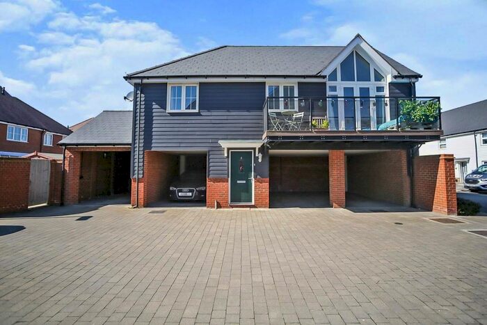 2 Bedroom Flat To Rent In Nuthatch Drive, Finberry, Ashford, TN25