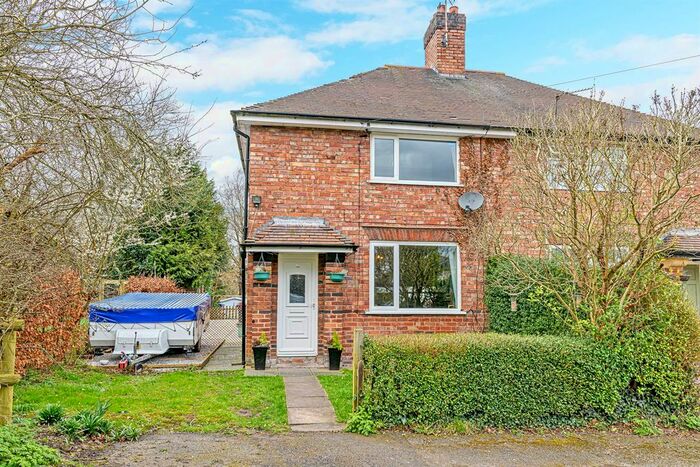 3 Bedroom Semi-Detached House For Sale In Chapel Avenue, Kingsley, Frodsham, WA6