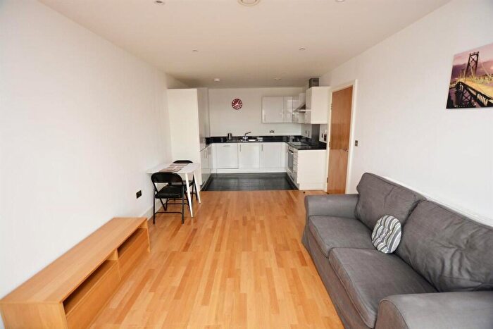 1 Bedroom Flat To Rent In Pinner Road, Harrow, Middlesex, HA1