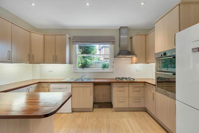 6 Bedroom End Of Terrace House To Rent In Larpent Avenue, Putney, London, SW15