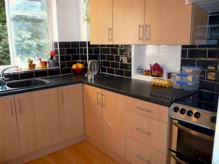 1 Bedroom Apartment To Rent In Garrard Gardens, Sutton Coldfield, B73