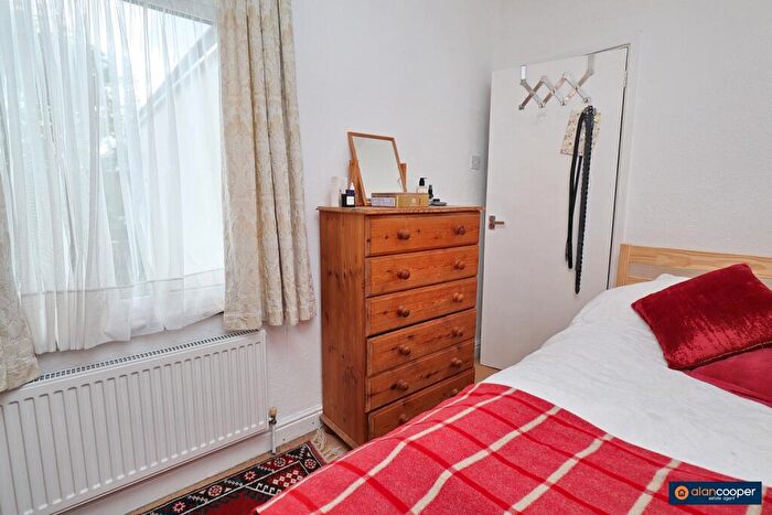 3 Bedroom Terraced House For Sale In Fife Street, Nuneaton, CV11