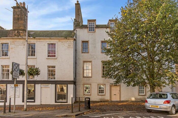 2 Bedroom Flat To Rent In South Street, St Andrews, KY16