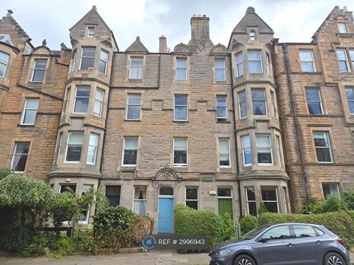 3 Bedroom Flat To Rent In Marchmont St, Edinburgh, EH9
