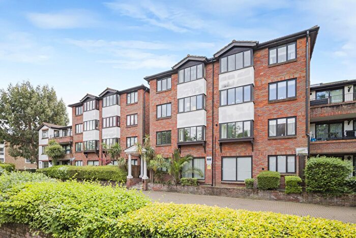 1 Bedroom Flat For Sale In Widmore Road, Bromley, Kent, BR1