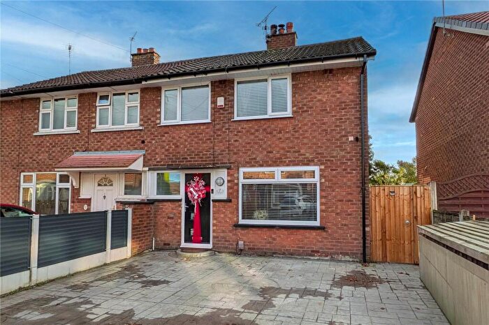 3 Bedroom Semi-Detached House For Sale In Haughton Street, Audenshaw, Tameside, M34