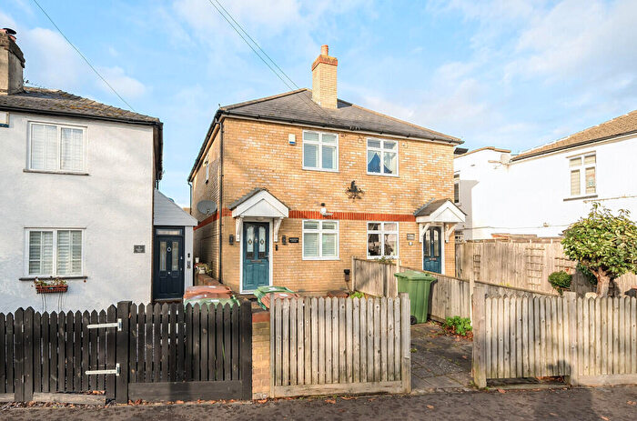 2 Bedroom Semi-Detached House For Sale In Wrythe Green Road, Carshalton, SM5