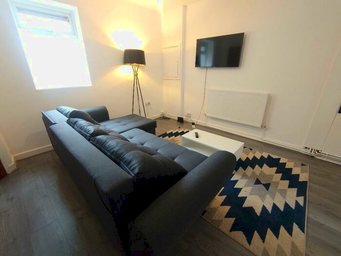 3 Bedroom Terraced House To Rent In Roscoe Street, Liverpool, L1