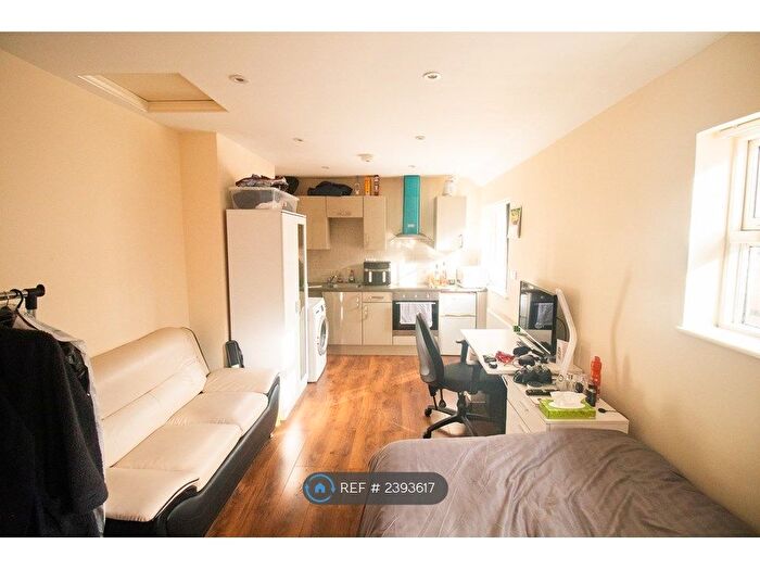 Studio To Rent In Victoria Avenue, Leicester, LE2