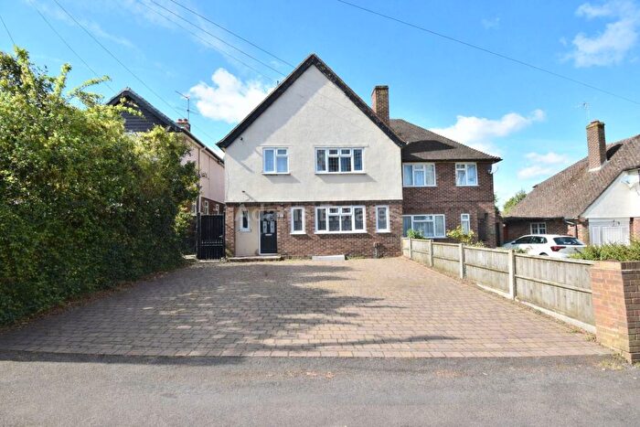 3 Bedroom Semi Detached House To Rent In Kendrick Road, Reading, RG1