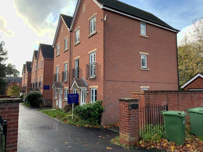 4 Bedroom End Of Terrace House To Rent In Lister Close, Exeter, EX2