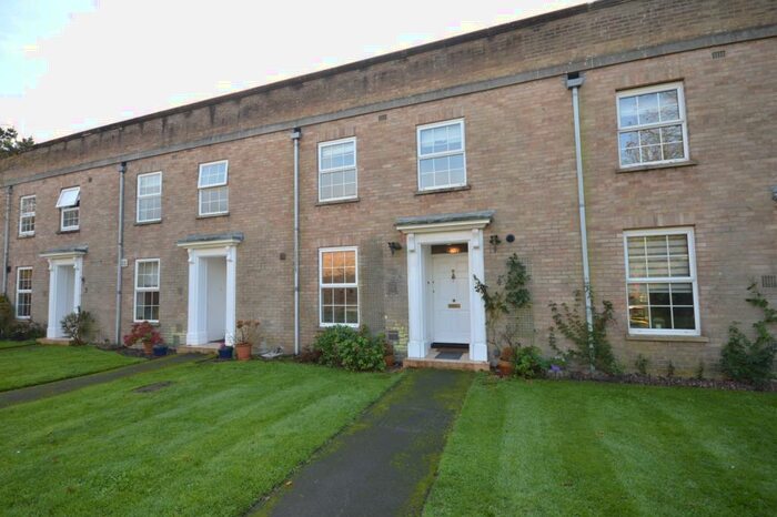 3 Bedroom Terraced House To Rent In Gainsborough Court Lower Pennington Lane, Pennington, Lymington, Hampshire, SO41