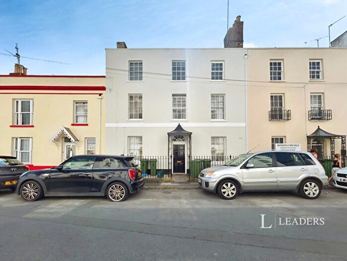 1 Bedroom Flat To Rent In Gloucester Place, Cheltenham, Gloucestershire, GL52