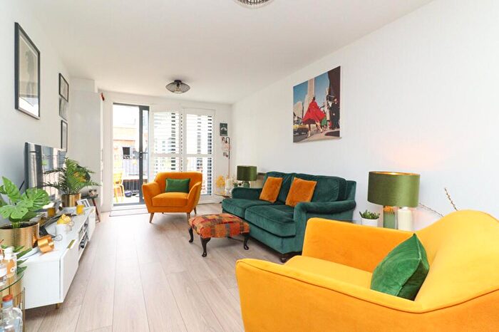 2 Bedroom Flat For Sale In Charles Court, Margate, Kent, CT9
